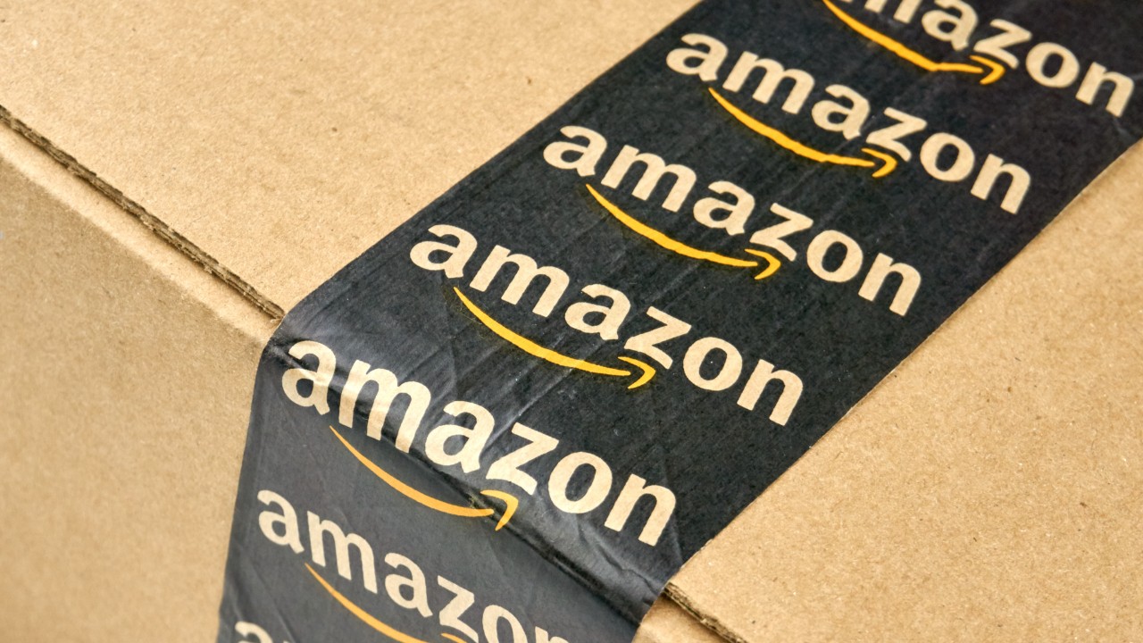 Amazon’un üst düzey yöneticilerin gelirleri dudak uçuklatıyor